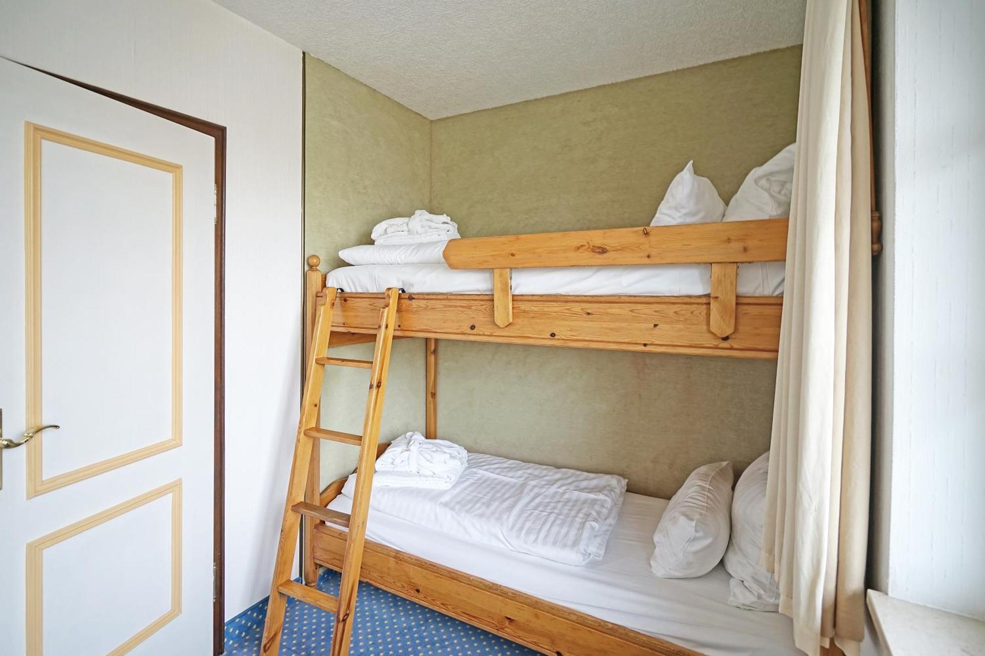 Hotel Appartement Landhaus Stutzi - Hotel Strandperle 쿡스하펜 외부 사진