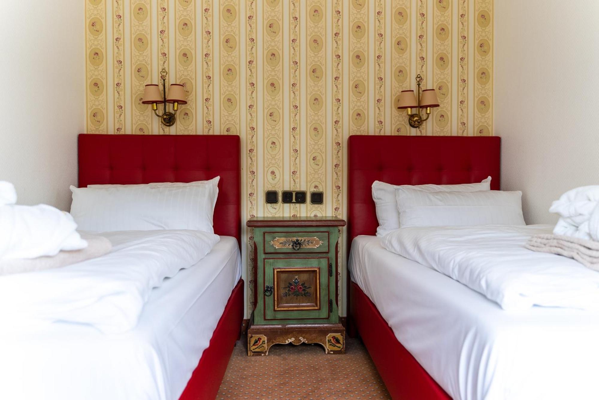 Hotel Appartement Landhaus Stutzi - Hotel Strandperle 쿡스하펜 외부 사진