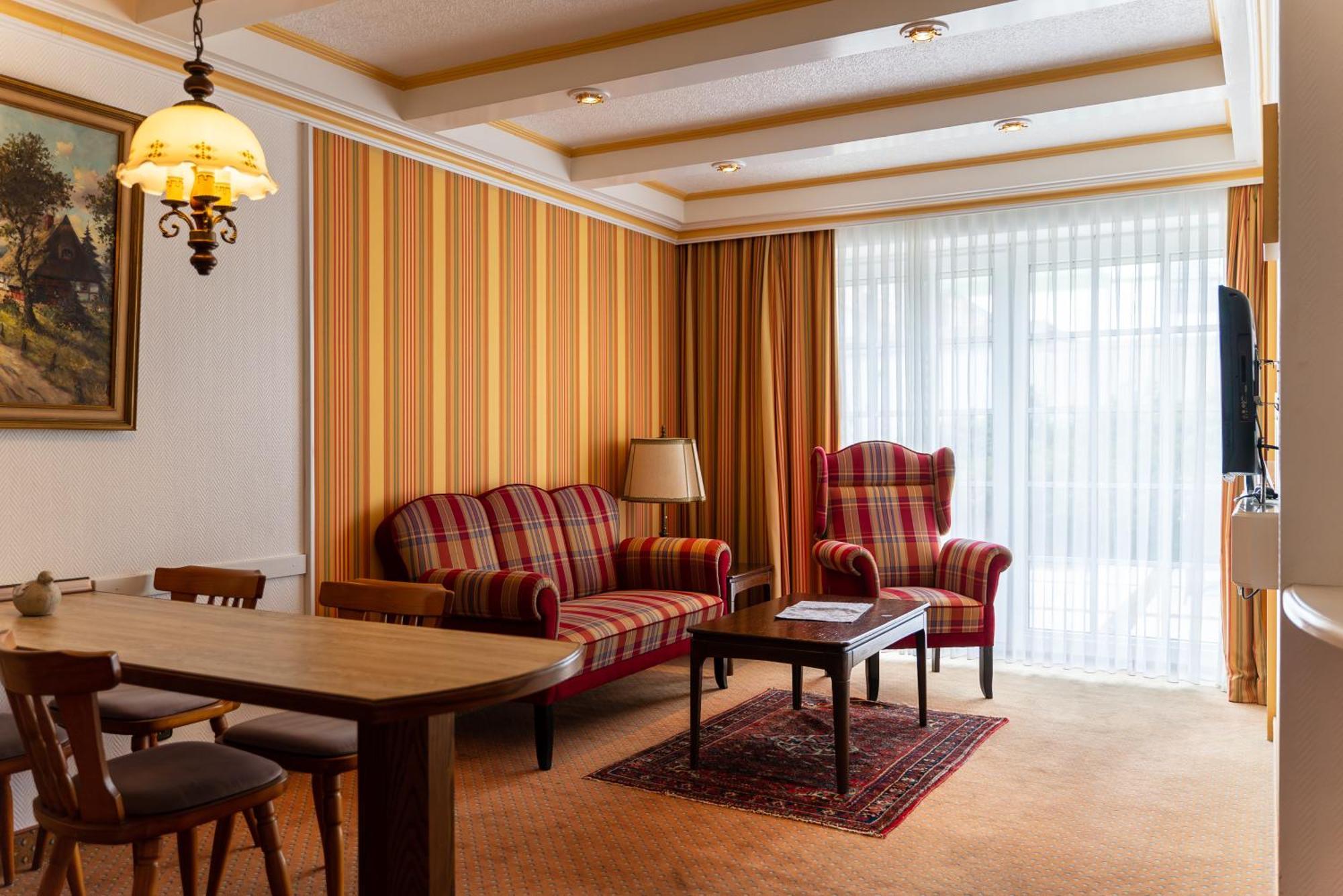 Hotel Appartement Landhaus Stutzi - Hotel Strandperle 쿡스하펜 외부 사진
