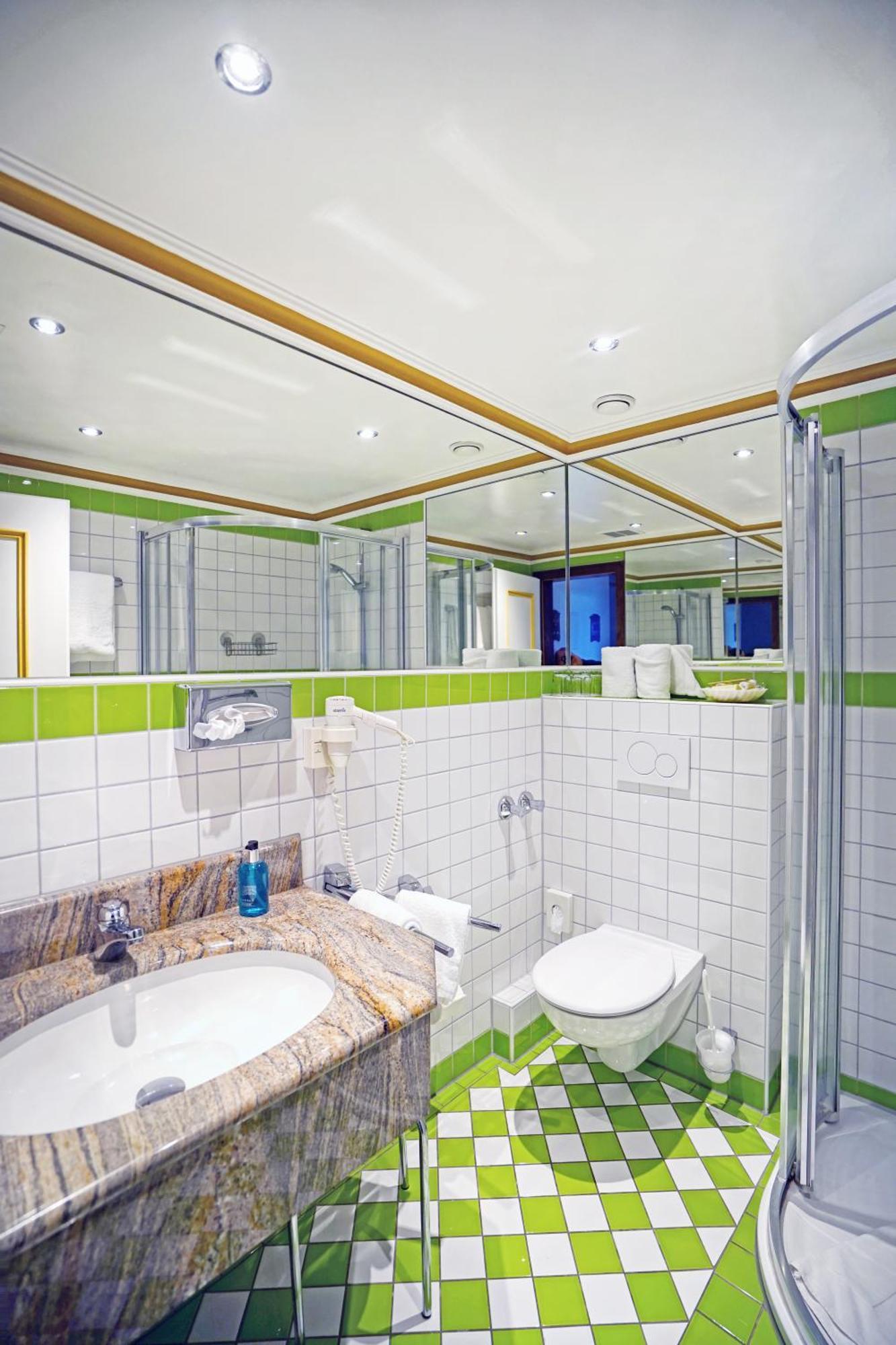 Hotel Appartement Landhaus Stutzi - Hotel Strandperle 쿡스하펜 외부 사진