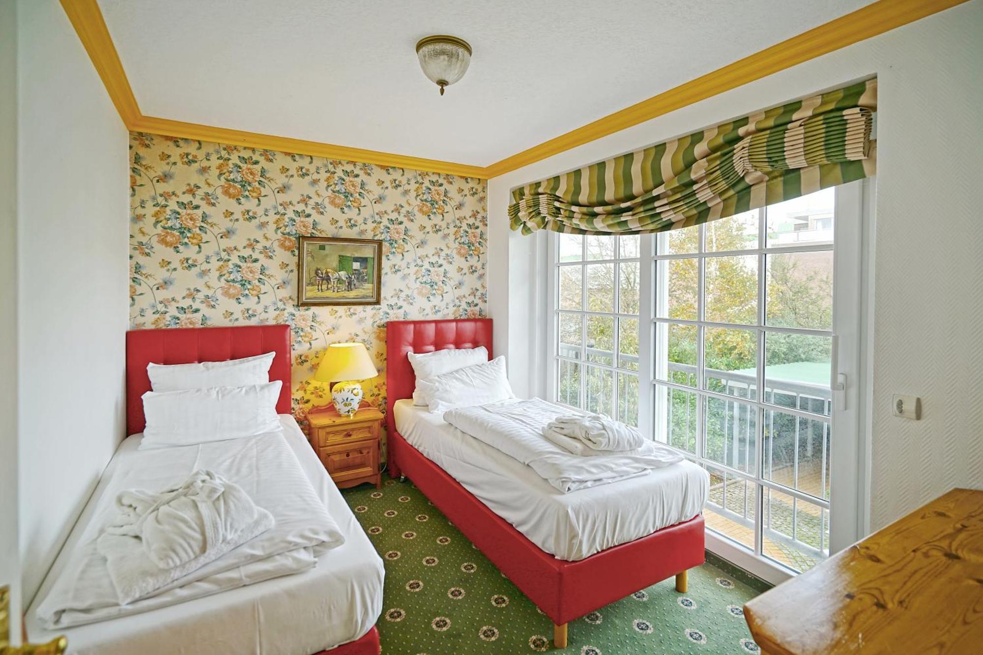 Hotel Appartement Landhaus Stutzi - Hotel Strandperle 쿡스하펜 외부 사진